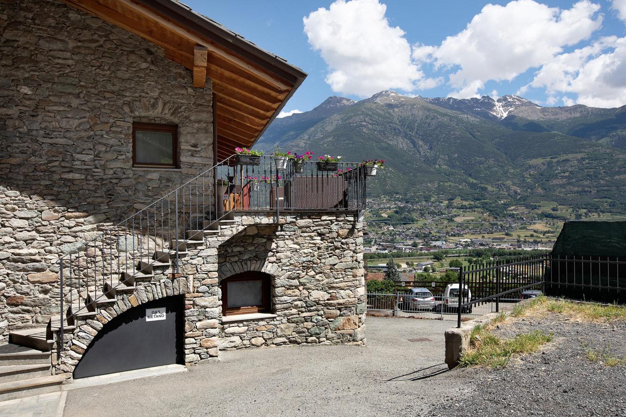 Maison Bebe Terre Blanche Aosta Exterior photo